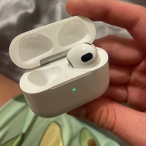 Right airpod 3rd generation